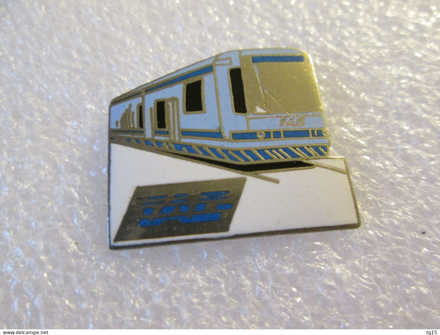 PIN'S    T A G   TRAMWAY  GRENOBLE  Email Grand Feu - Transports