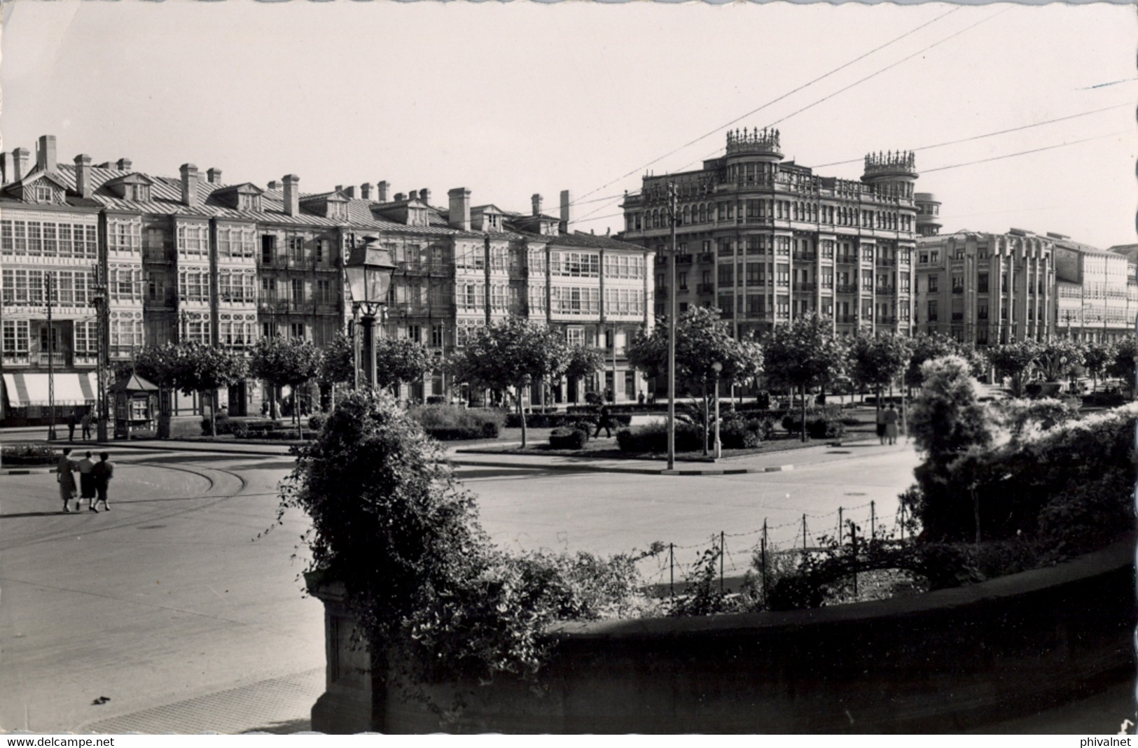 1958 GALICIA , LA CORUÑA , T.P. NO CIRCULADA , PLAZA DE PONTEVEDRA , ED. GARCIA GARRABELLA - La Coruña