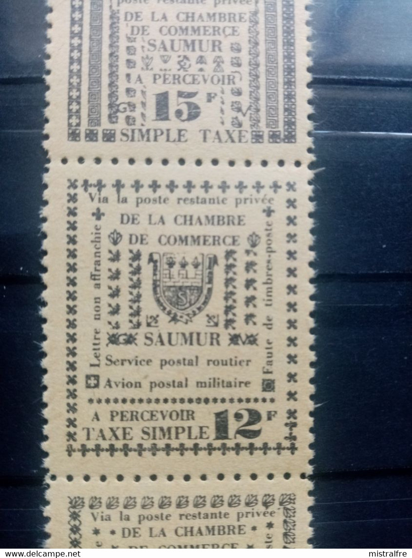 FRANCE. 1953. Timbres De Grève De SAUMUR. N° 4.5 Et 6 Se Tenant. Dentelés. Côte MAURY 2019 : 60,00 € - Timbres