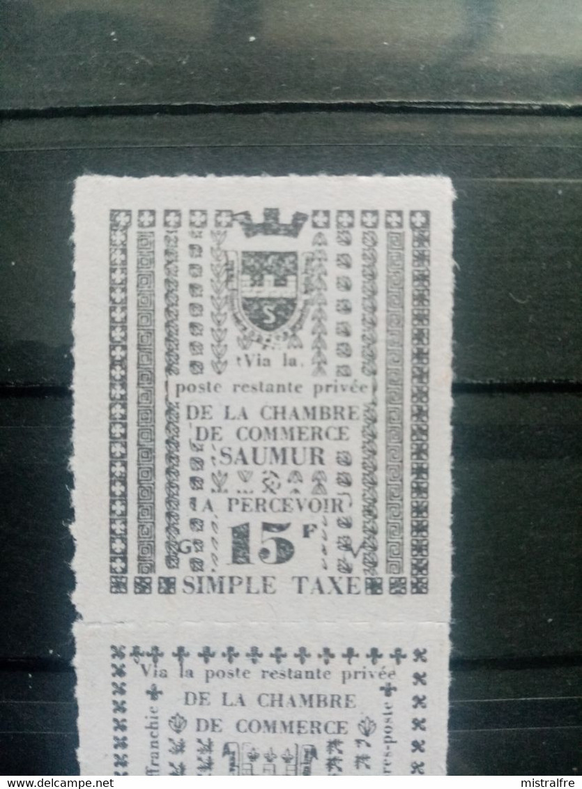 FRANCE. 1953. Timbres De Grève De SAUMUR. N° 4.5 Et 6 Se Tenant.Percés En Ligne . Côte MAURY 2019 : 60,00 € - Timbres