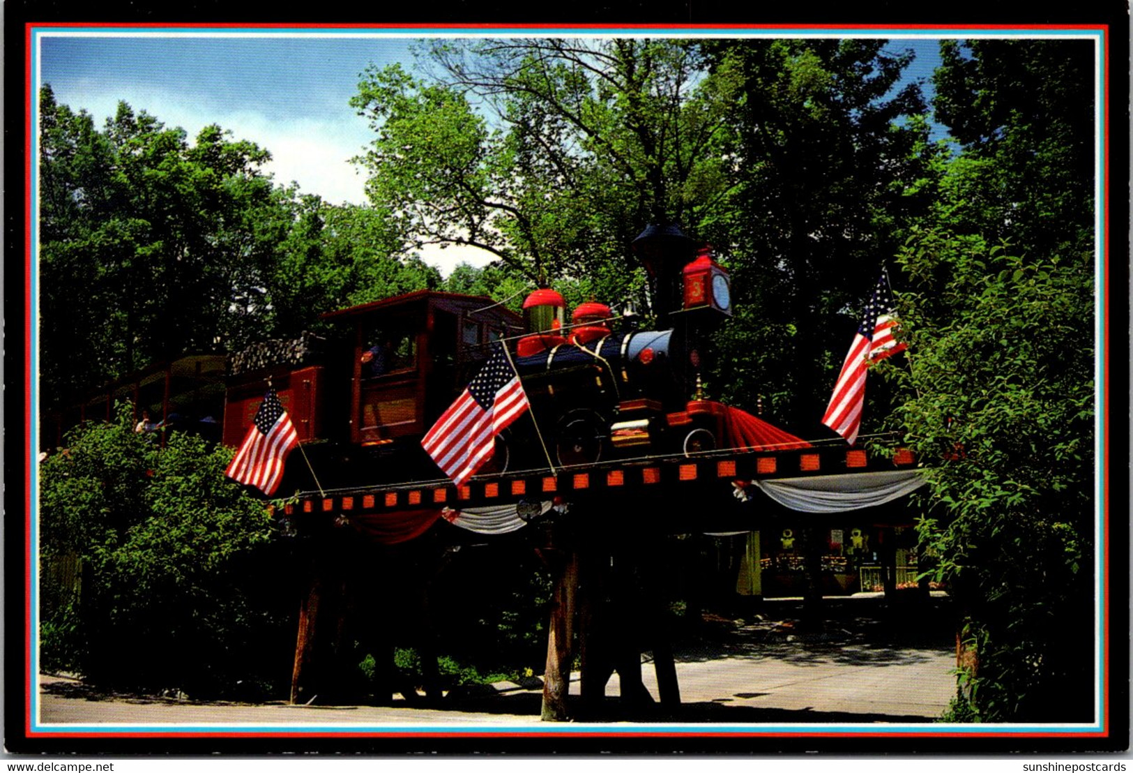 Tennessee Nashville Opryland Steam Locomotive Taking Guests On Tour Of The Park - Nashville