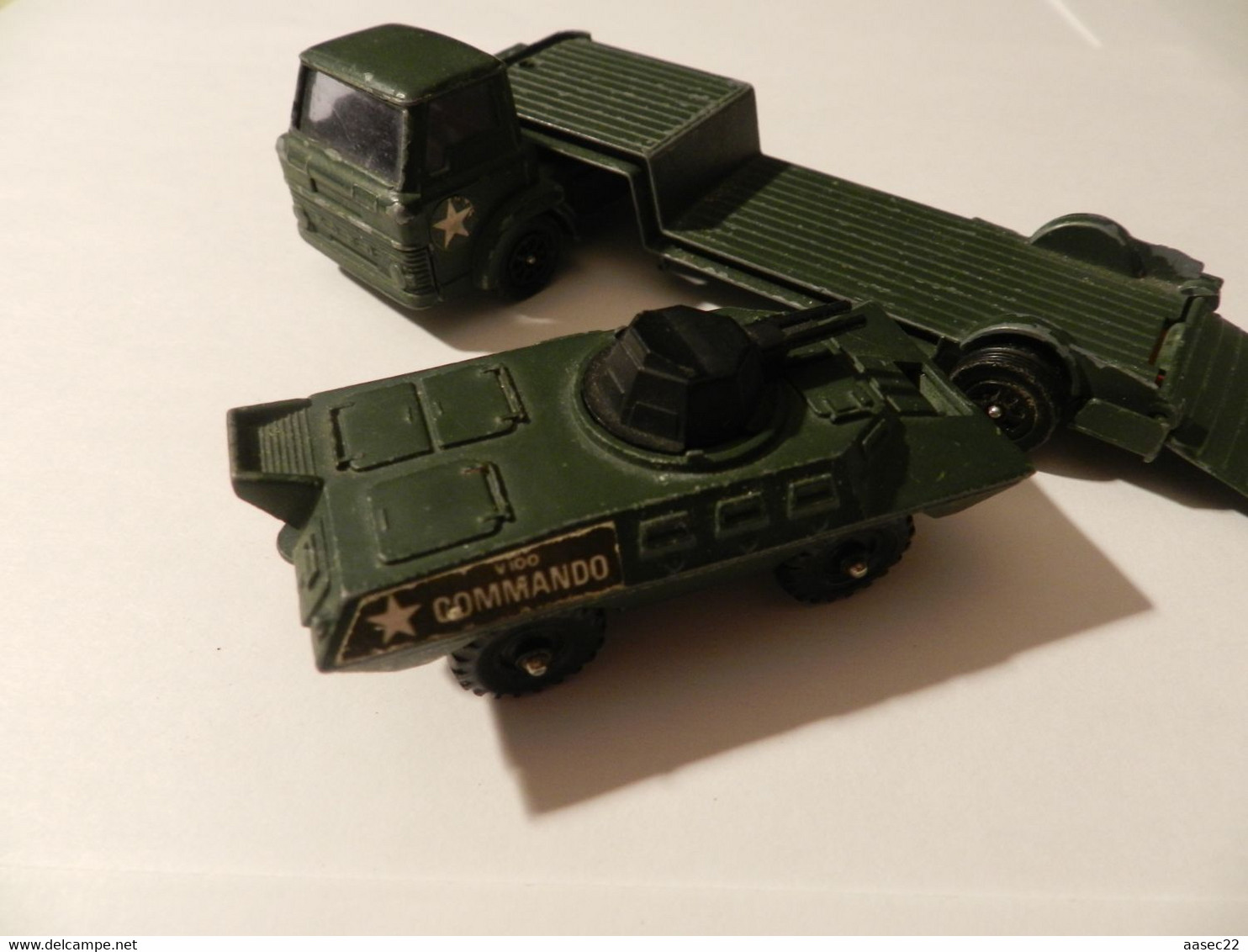 CORGI  ***    Military Ford Truck & Commando V100    /    1979   ***  1856 ***   Lengte 15 Cm - Corgi