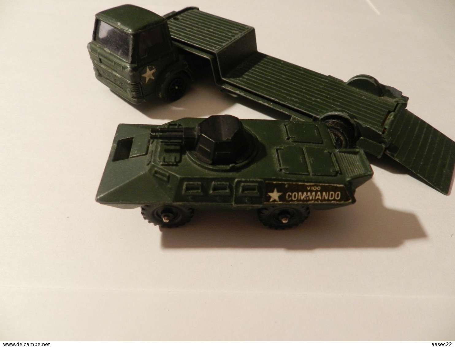 CORGI  ***    Military Ford Truck & Commando V100    /    1979   ***  1856 ***   Lengte 15 Cm - Corgi