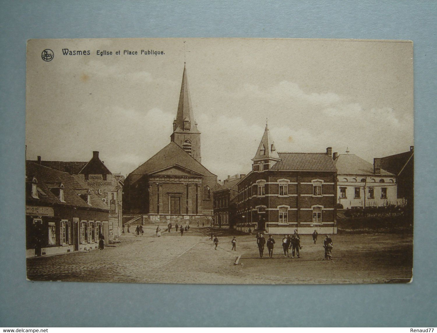 Wasmes - Eglise Et Place Publique - Animée - Colfontaine