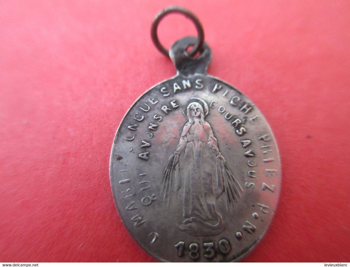 Petite Médaille Religieuse Ancienne/Notre Dame Des Victoires/1830 /Argent  / Fin XIXème      CAN618 - Godsdienst & Esoterisme