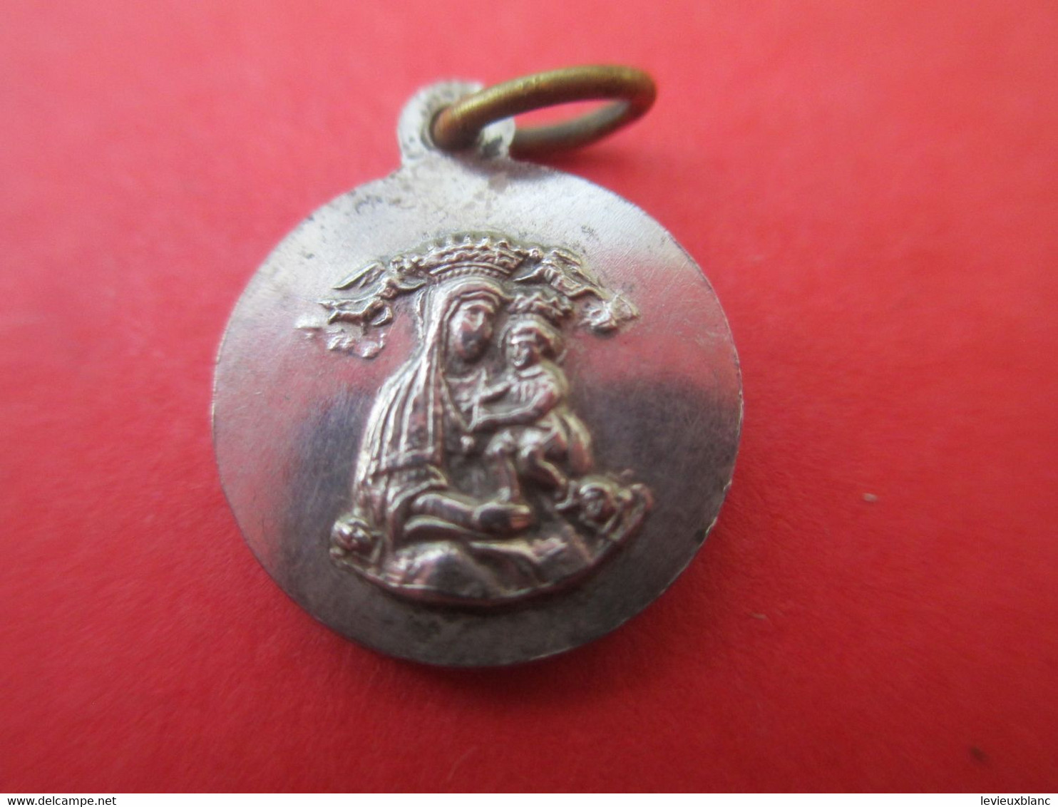 Petite Médaille Religieuse Ancienne/Padre PIO/Vierge à L'enfant/Nickel  /Début XXéme CAN621 - Religion & Esotericism