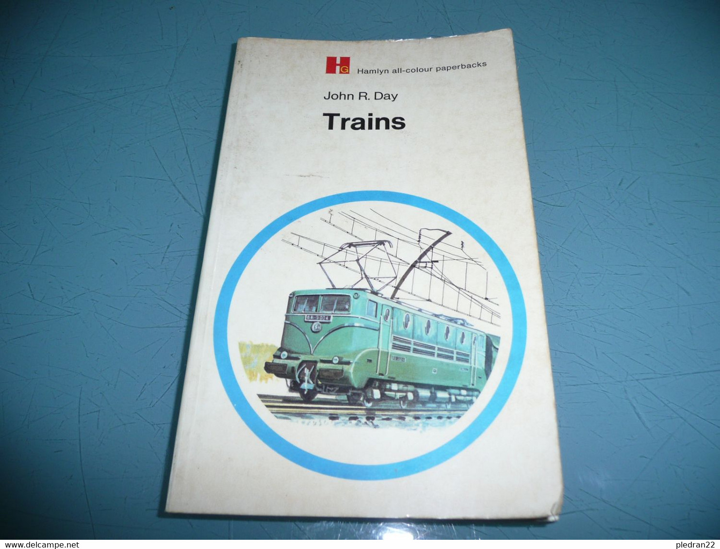 JOHN R. DAY TRAINS CHEMINS DE FER ILLUSTRATIONS COULEURS 1969 - Books On Collecting
