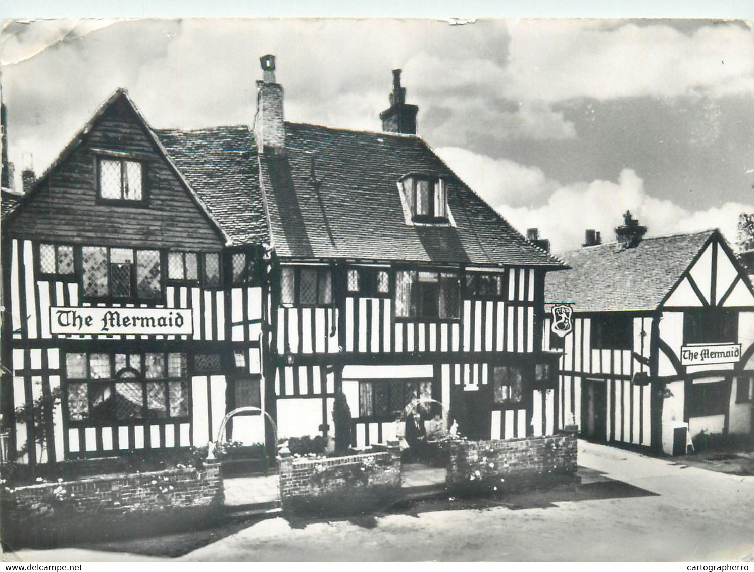 Postcard United Kingdom > England Sussex > Rye Mermaid Inn - Rye