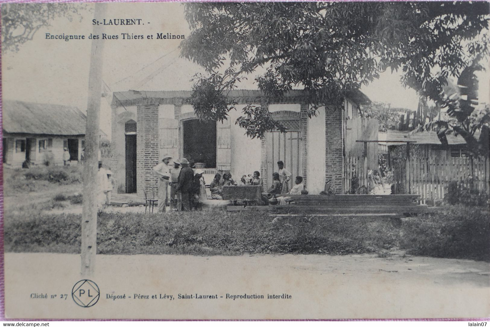 C. P. A. : Guyane : SAINT-LAURENT Du MARONI : Encoignure Des Rues Thiers Et Melinon, Animé - Saint Laurent Du Maroni