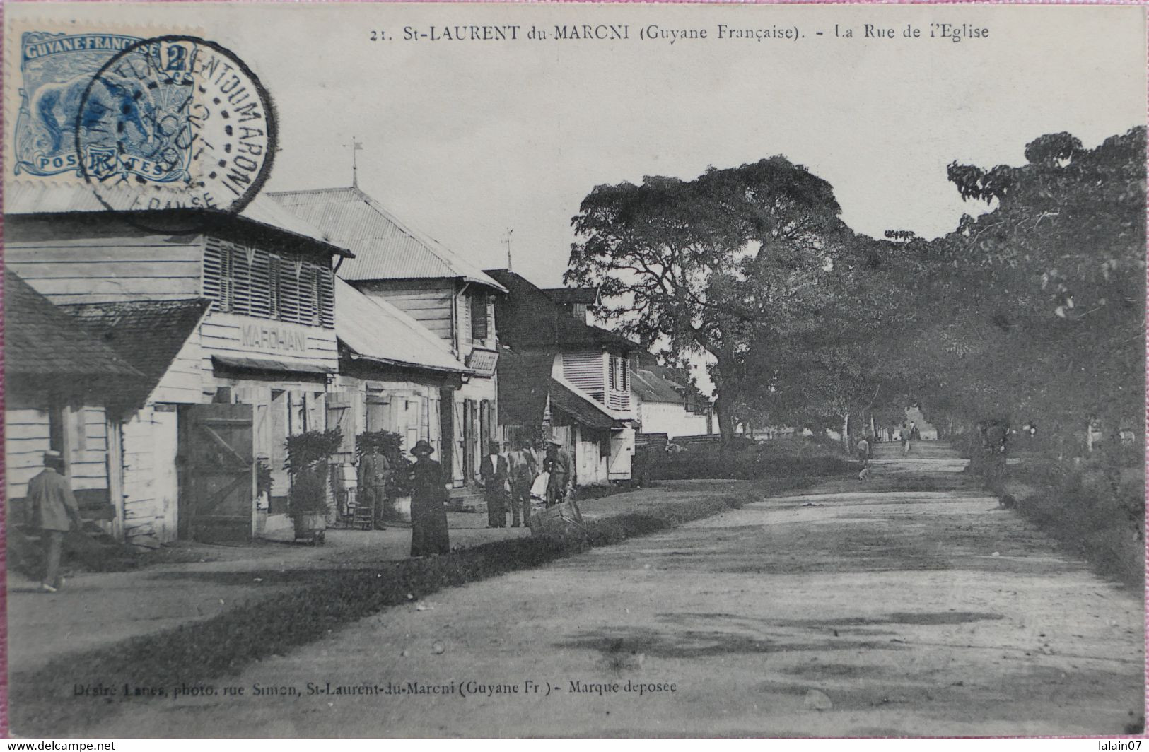 C. P. A. : Guyane : SAINT-LAURENT Du MARONI : La Rue De L'Eglise, Animé, Timbre En 1909 - Saint Laurent Du Maroni