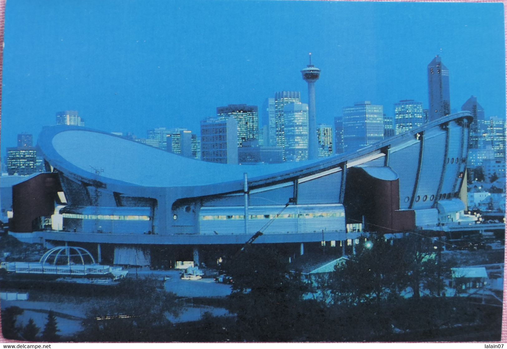 Carte Postale : Canada : Alberta : CALGARY : Olympic Saddledome, Stampede Park - Calgary