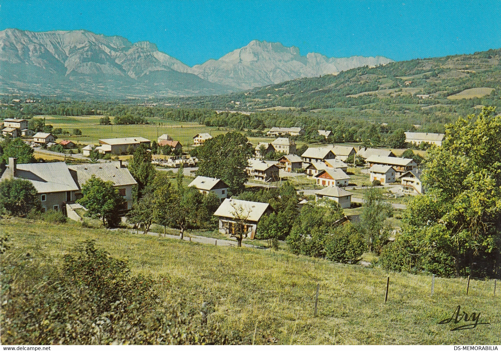 La Plaine De Chabotte - Vue Generale Au Fond Les Montagnes Du Devoluy - Saint Etienne En Devoluy