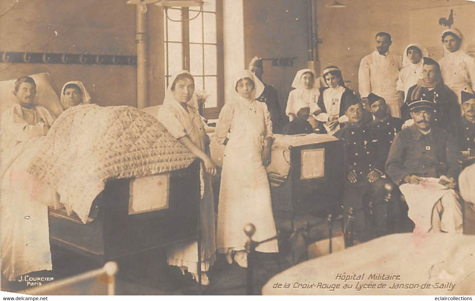 Thème       Croix Rouge;  Infirmières  Et Blessés. Paris Lycée Janson De Sailly Photo    (voir Scan) - Red Cross