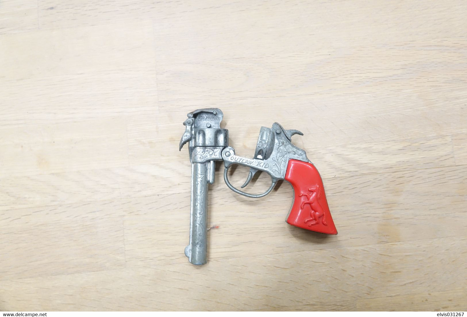 Vintage TOY GUN : OUTLAW KID - L=19cm - 1960's - Made In England - Keywords : Cap - Revolver - Pistol - Armes Neutralisées