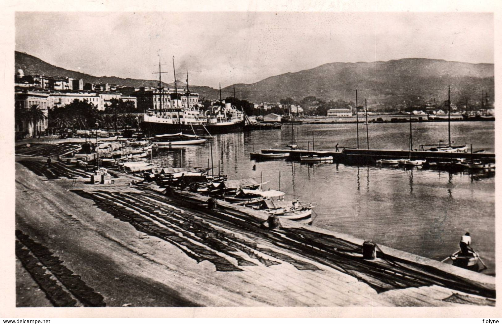 Ajaccio - Vue Sur Les Quais - Le Port - Ajaccio