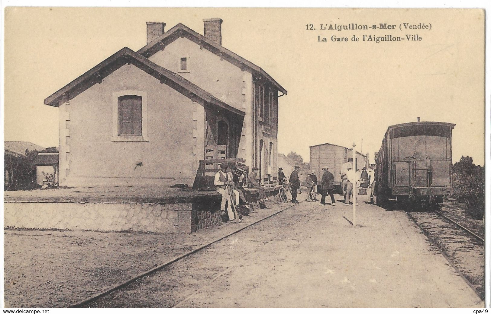 85     L' AIGUILLON - S - MER   LA  GARE   DE  L' AIGUILLON - VILLE - Otros & Sin Clasificación