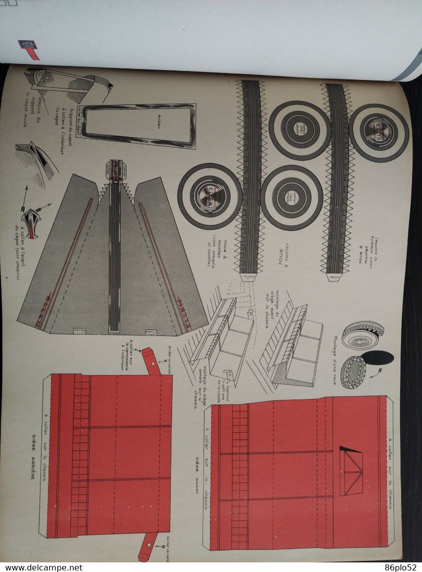 MAQUETTE DE VOITURE DECAPOTABLE EN CARTON (JOUETS ELLEN) ET D'UN AEROPORT- ANNEES 50 - Modellini Di Cartone / Lasercut