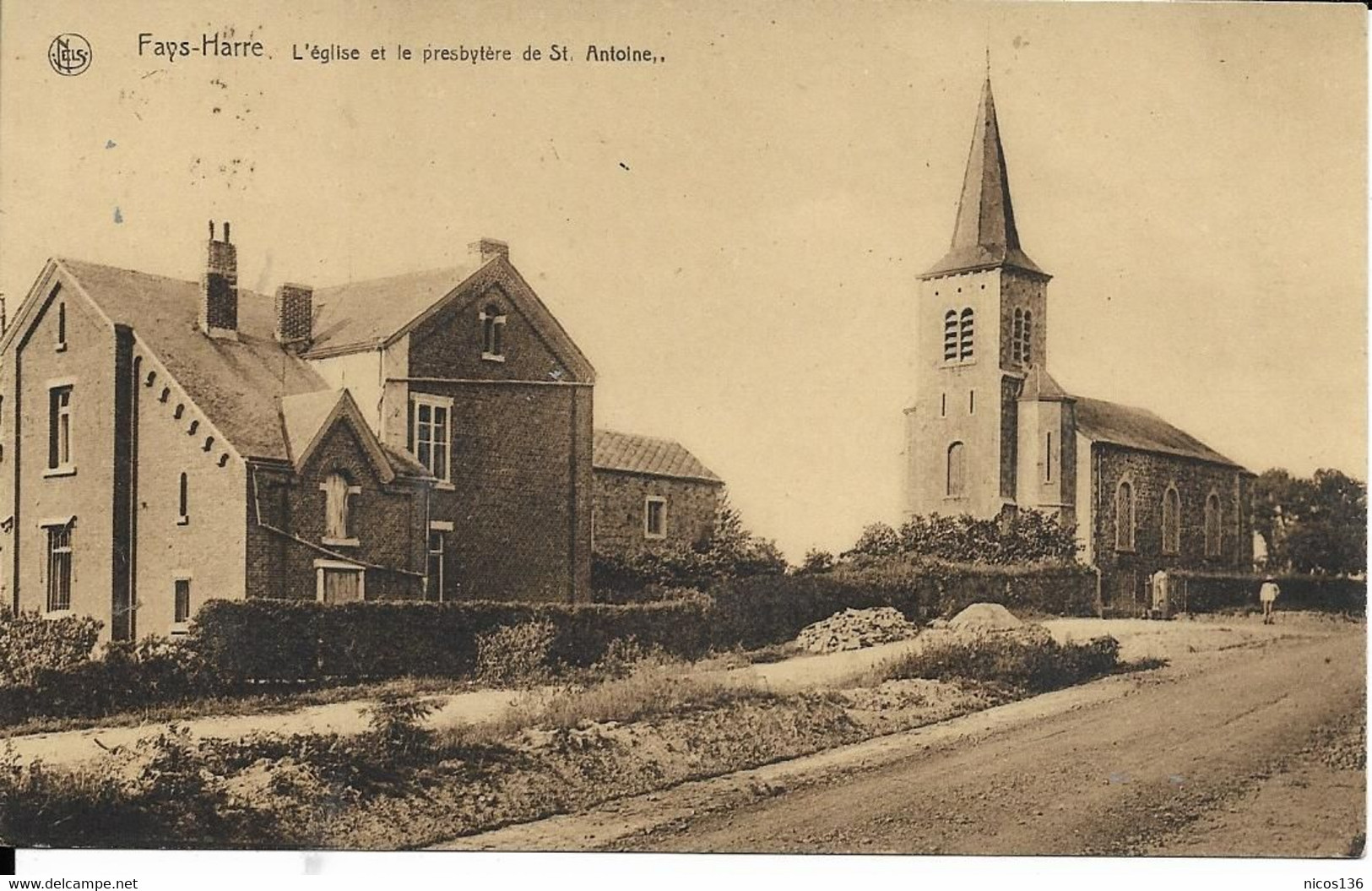 FAYS - HARRE     L'EGLISE ET LE PRESBYTERE DE  ST. ANTOINE - Manhay