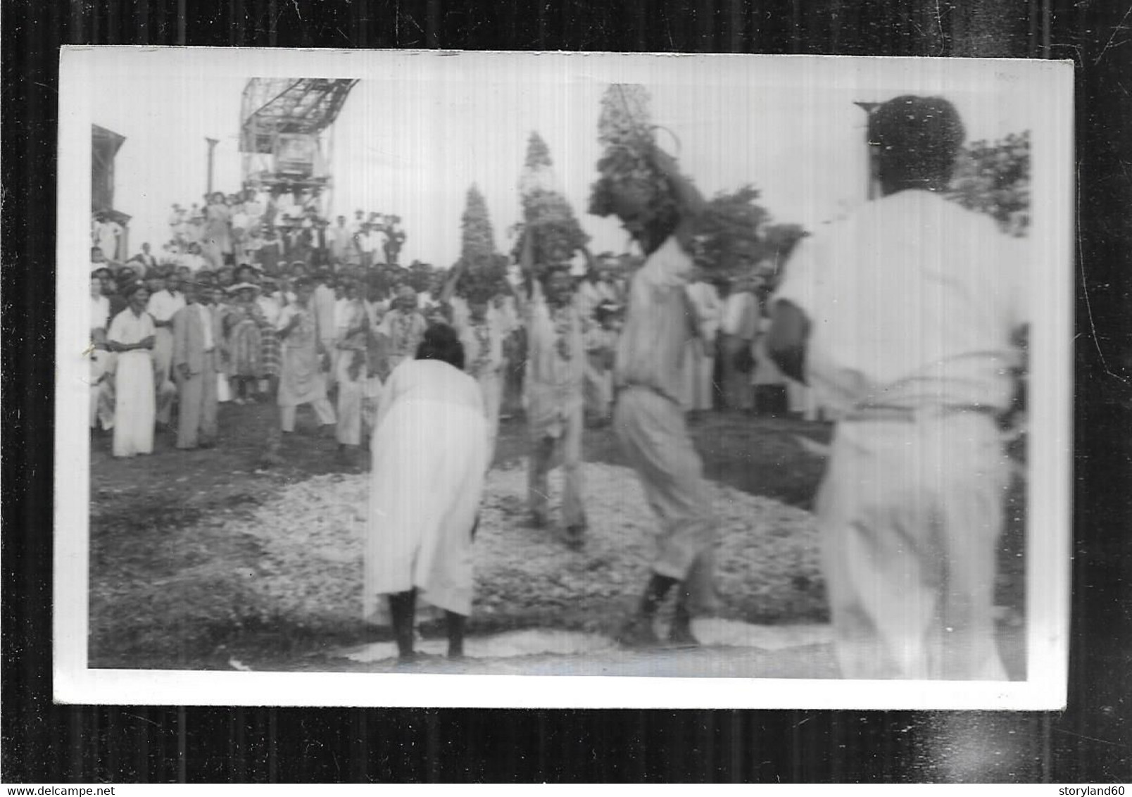 St005782 La Réunion 1952 ,la Marche Du Feu , Rites Malabars - Autres & Non Classés