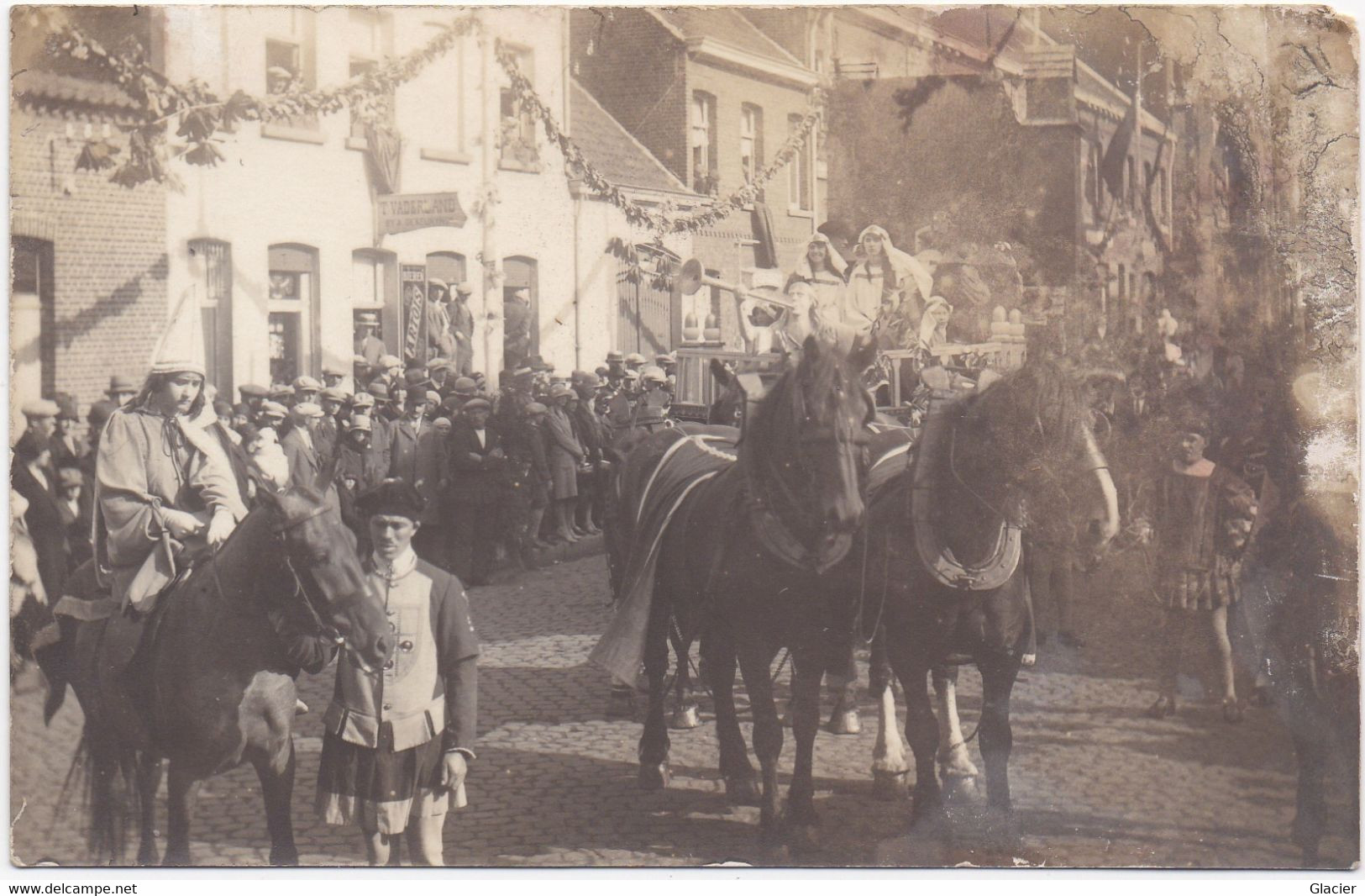 Hamme - Folkloristische Stoet - Aan Café T' Vaderland - By  A.Dekeuninck - Stella Artois - Carte Photo - Hamme