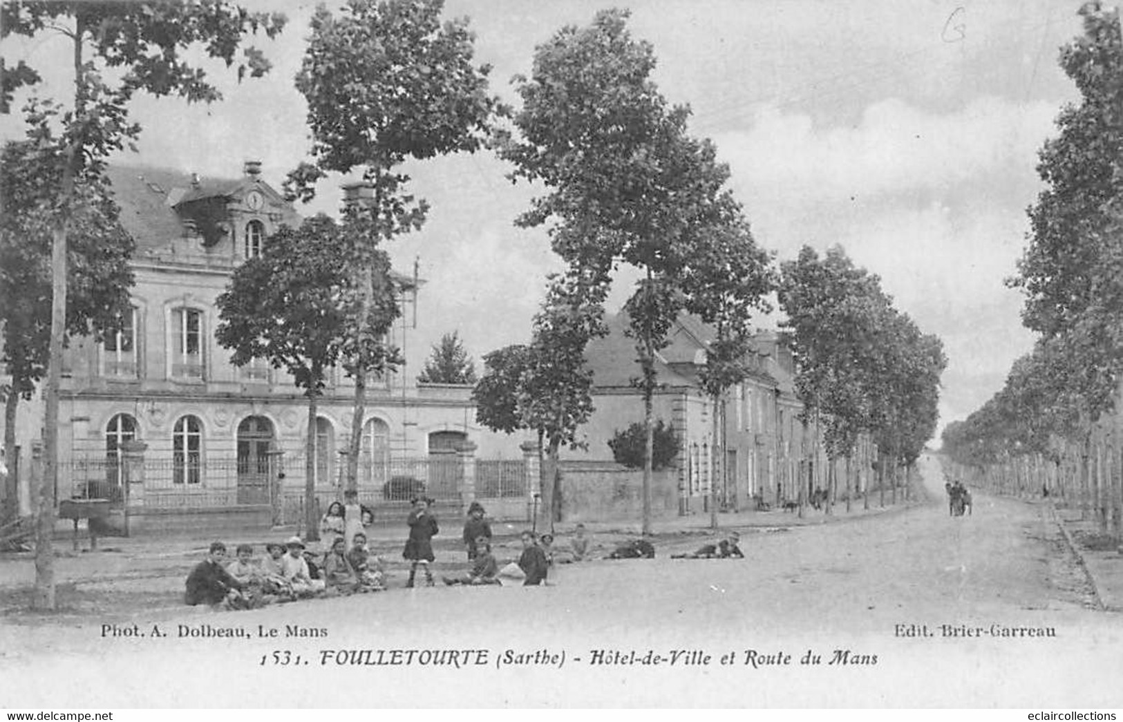 Foulletourte      72         Hôtel De Ville Et Route Du Mans   N°1531     (voir Scan) - Autres & Non Classés