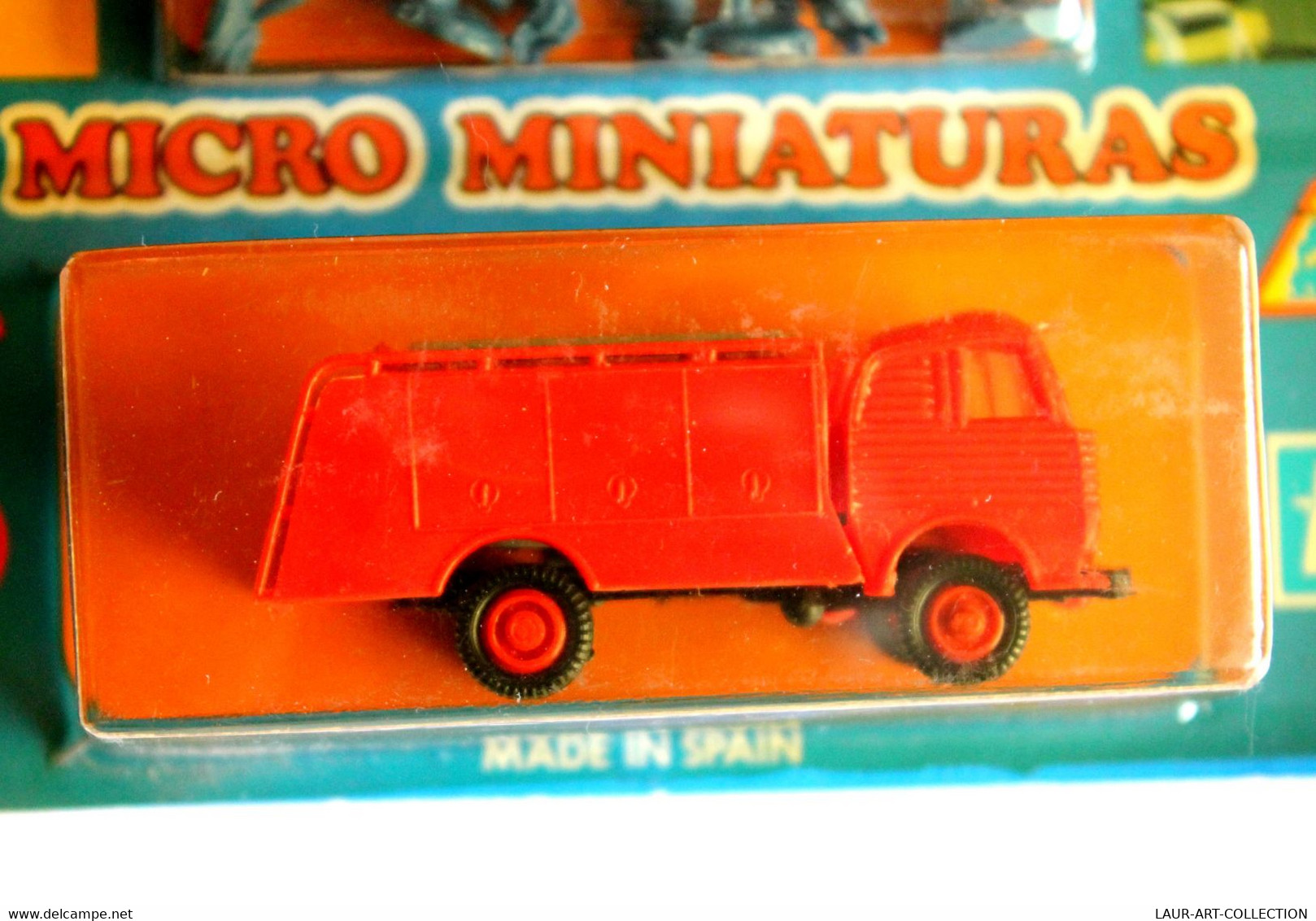 EKO HO - CAMION POMPIER ECHELLE & TUYAUX + 8 FIGURINE DE SAPEUR MICRO MINIATURAS - AUTOMOBILE MINIATURE (1712.11) - LKW