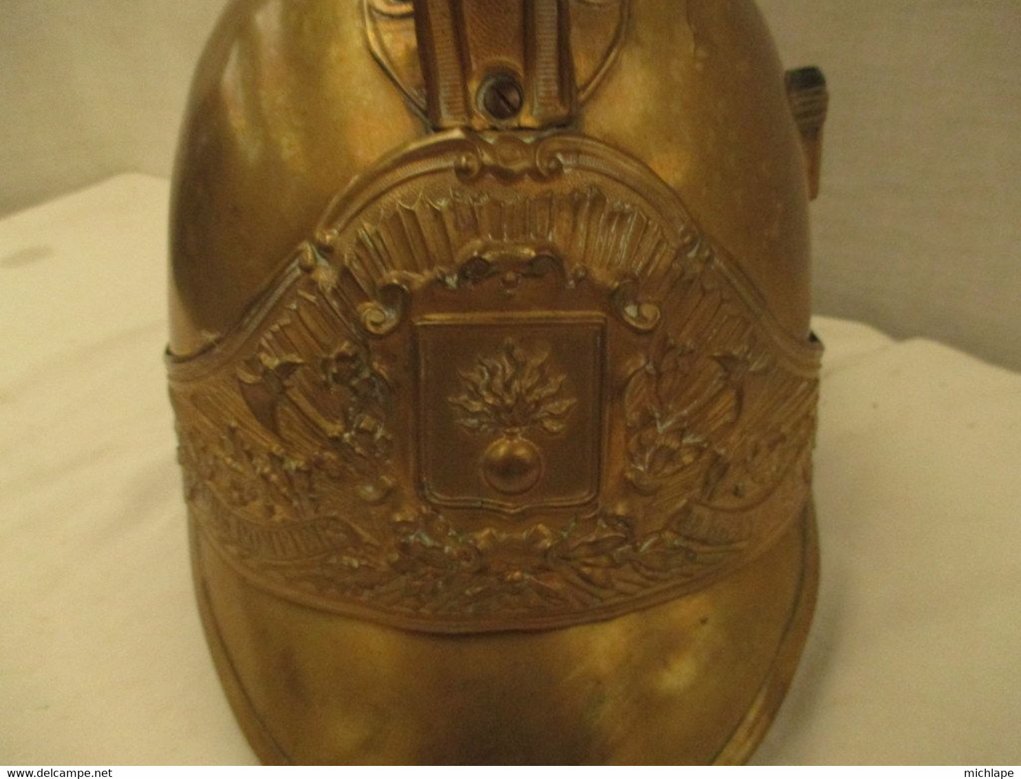 Beau Casque De Pompier Vers 1870 A Compléter - Ville De Bray Sur Seine 77 - Petites Bosses D'usage - Pompiers