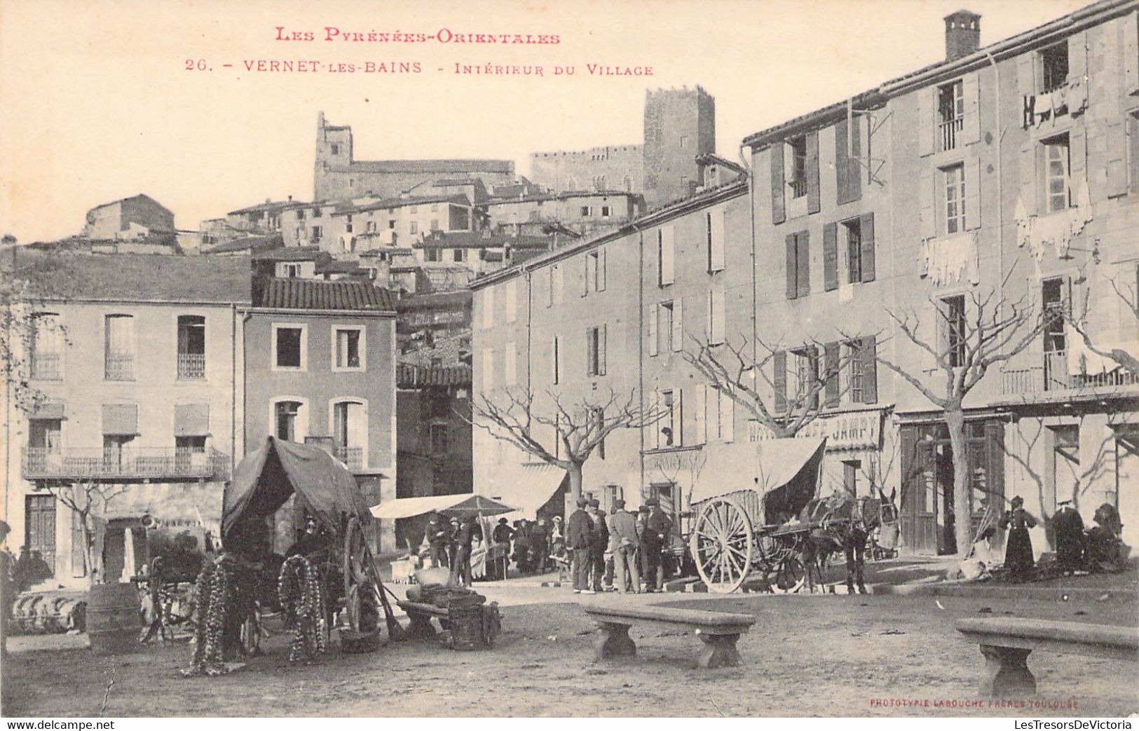 CPA COMMERCE - 66 - LES PYRENEES ORIENTALES - 26 - VERNET LES BAINS - Intérieur Du Village - Labouche Toulouse - Marktplaatsen