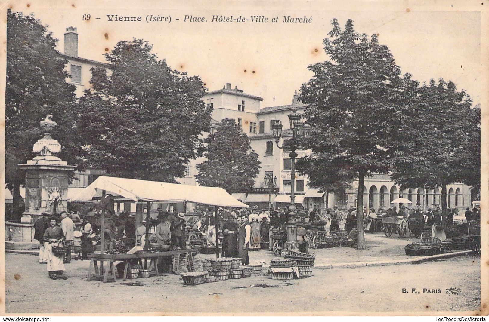 CPA COMMERCE - Vienne - Isère - Place Hôtel De Ville Et Marché - BF Paris 69 - Marktplaatsen