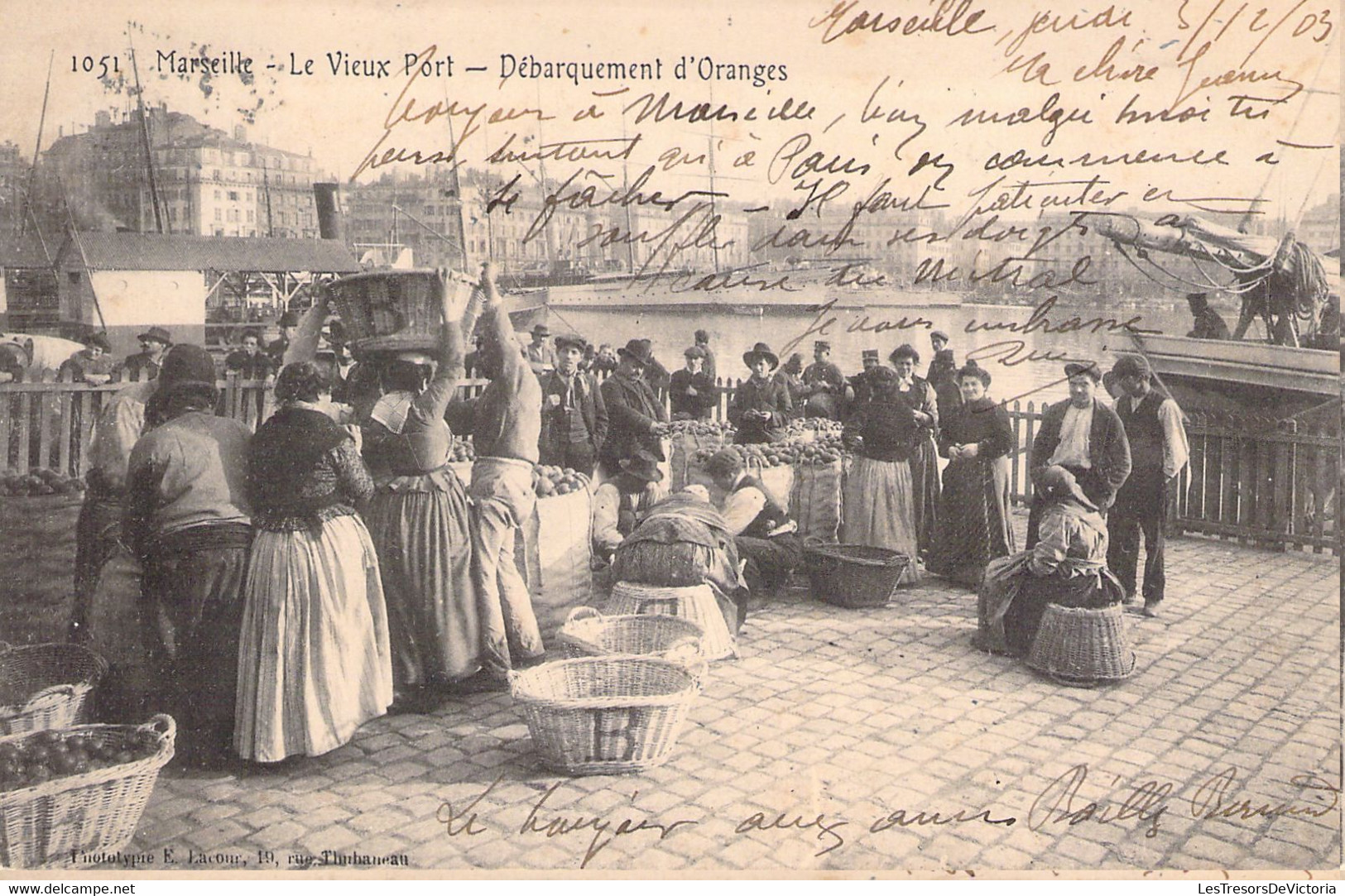 CPA COMMERCE - MARSEILLE - Le Vieux Port - Débarquement D'oranges - Phototypie Lacour1051 - Dos Non Divisé - Mercados