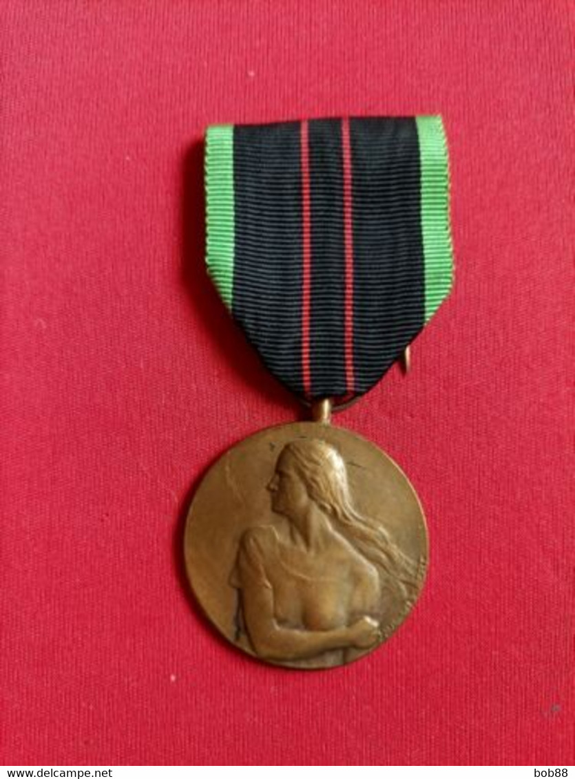 MÉDAILLE DE LA RÉSISTANCE/ BELGIQUE 1940-1945 - Belgio