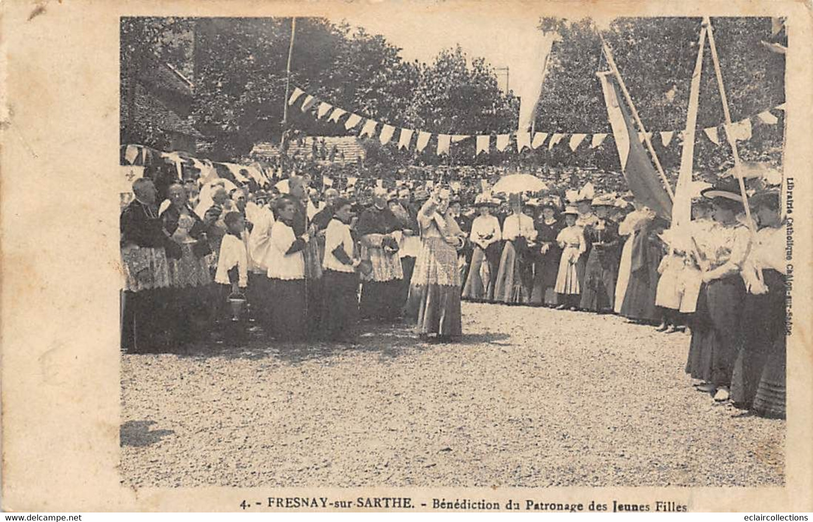 Fresnay Sur Sarthe      72         Juillet 1911 Bénédiction Du Patronage De Jeunes Filles                (voir Scan) - Sonstige & Ohne Zuordnung