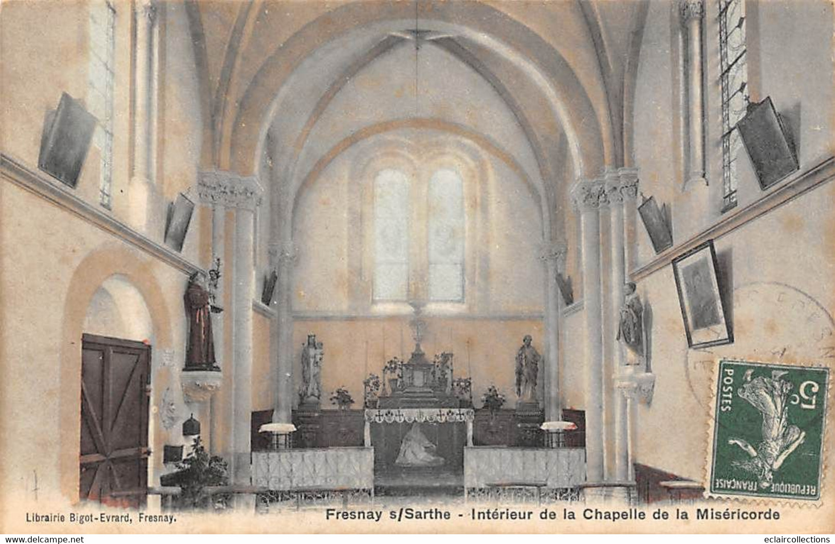 Fresnay Sur Sarthe      72      Intérieur De La Chapelle De La Miséricorde      (voir Scan) - Otros & Sin Clasificación