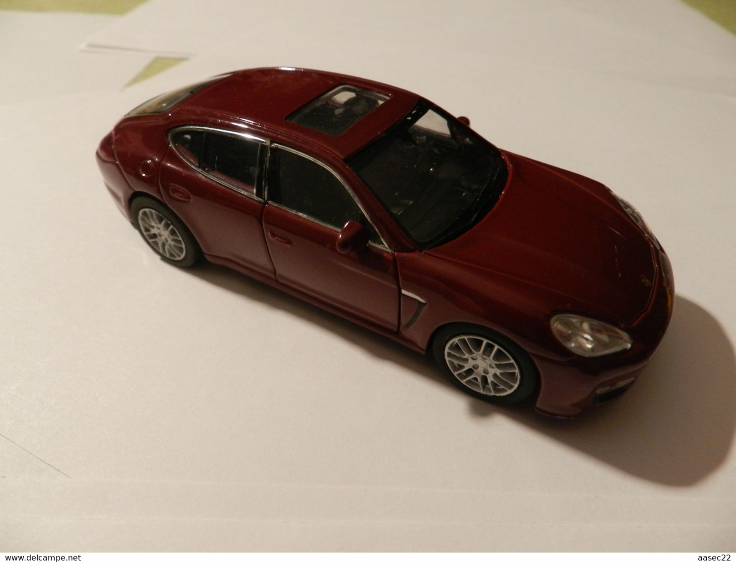 WELLY  ***   Porsche Panamera S    ( Nr 49754     )     ***  3872  ***  1/43 - Welly