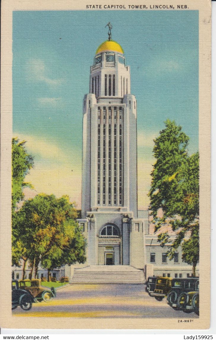 State Capitol Tower  Nebraska. USA Vintage, Stamp Post 1939 Limestone Tower, Topped With A Dome.Old Cars - Lincoln