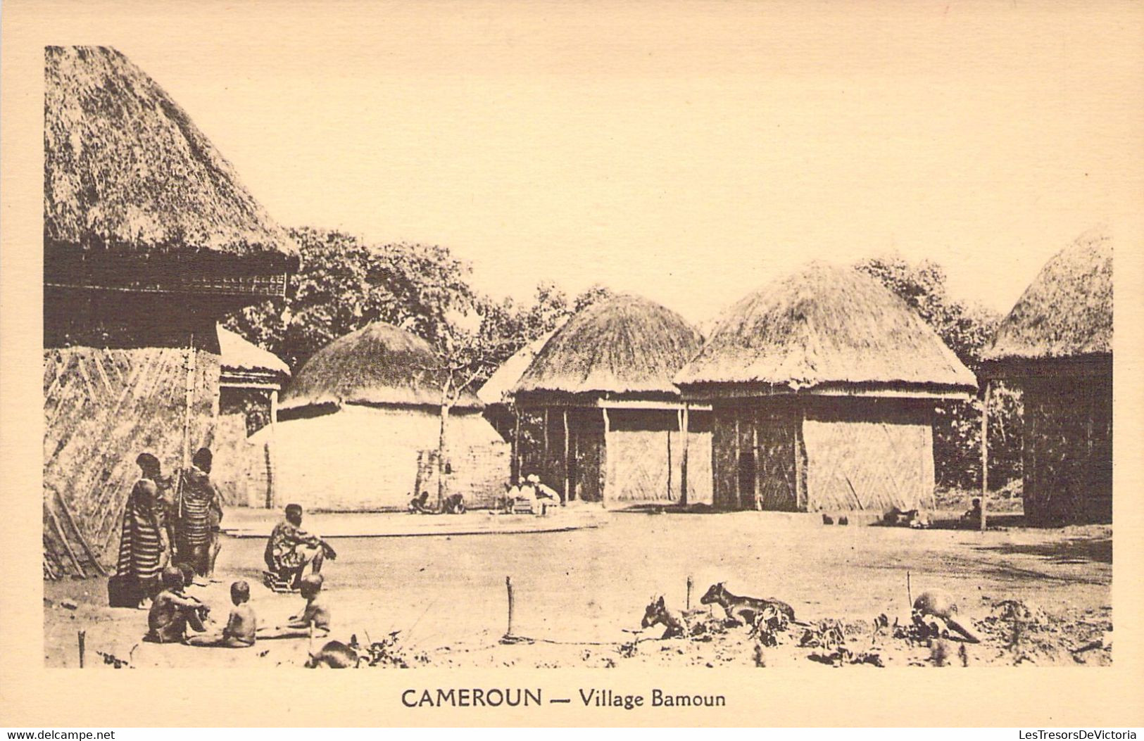 CPA CAMEROUN - Un Village Bamoun - Sté Des Missions Evangéliques PARIS - Kamerun