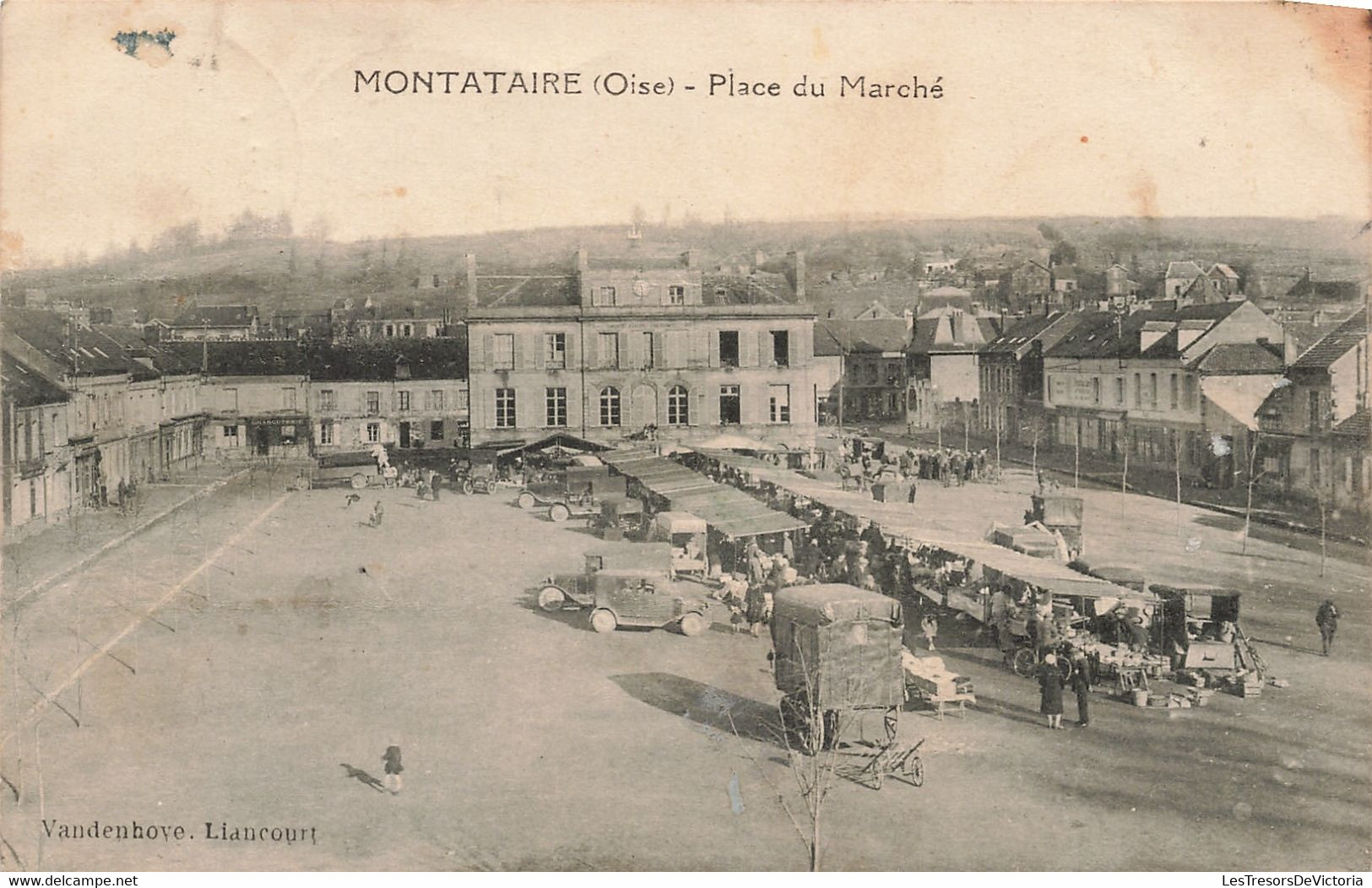 CPA - France - Montataire - Place Du Marché - Vandenhoven - Oblitéré Montataire 1932 - Marché - Animé - - Montataire