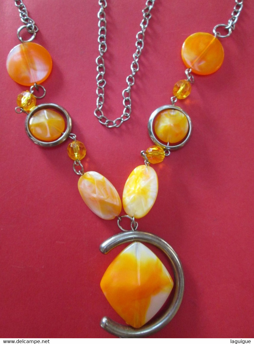 BIJOU COLLIER FANTAISIE ORANGE 76 Cm - Colliers/Chaînes