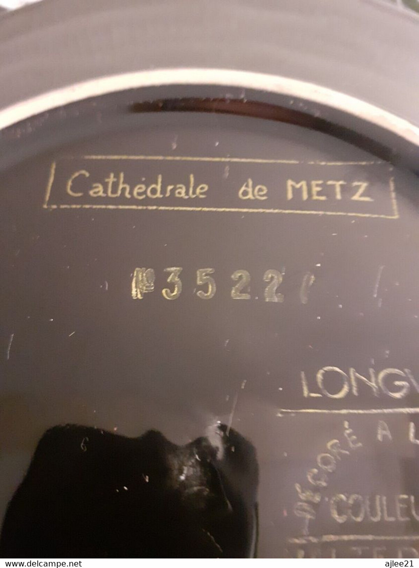 Longwy. Assiette Cathedrale De Metz N° 3522. Décoré À La Main. Grand Feu.