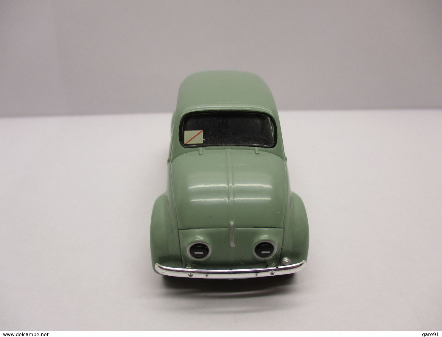 Renault  4CV - Eligor