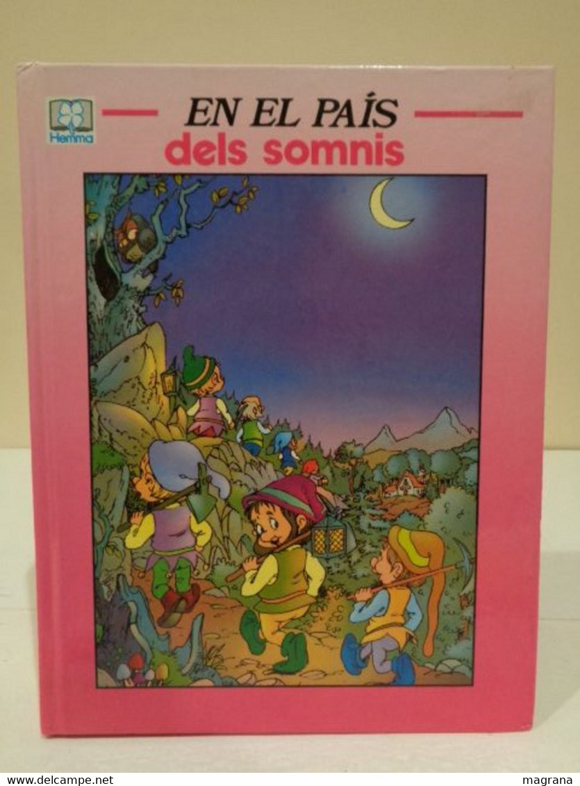 En El País Dels Somnis. Adaptació De Eva Cardona. Il·lustracions De Carlos Busquets. Edicions Hemma. Llibre De Contes - Junior