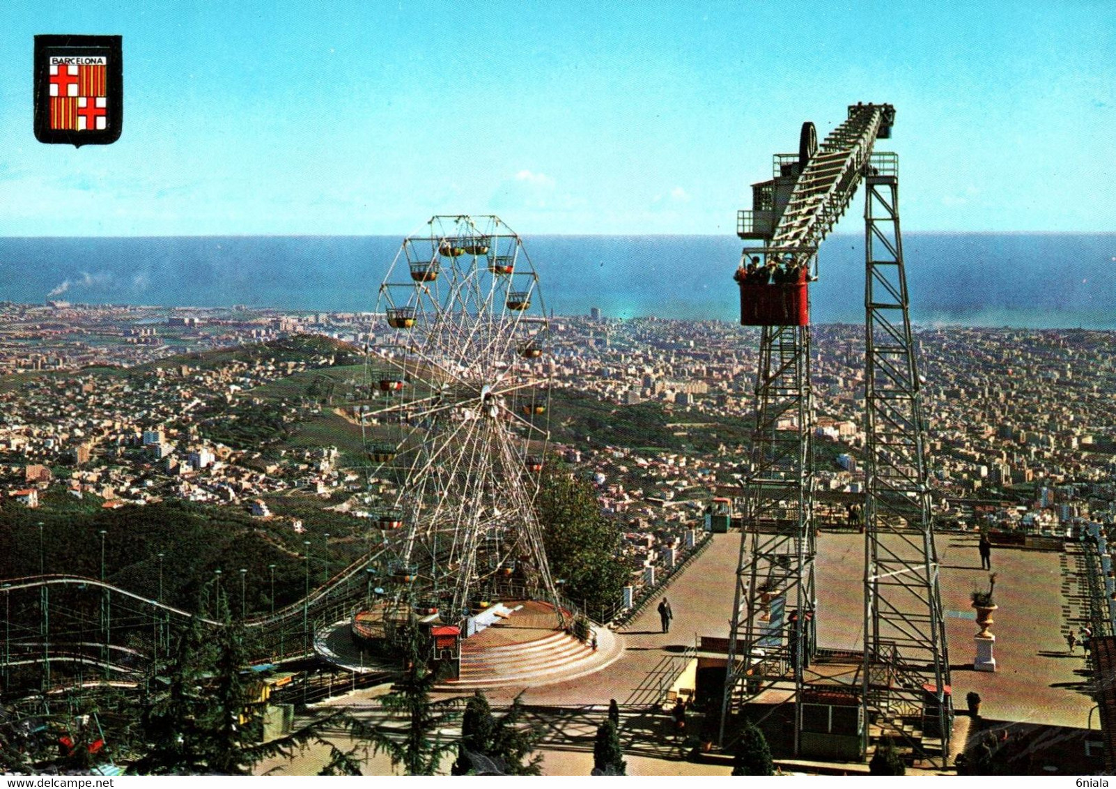 16599 MANEGE ATTRACTION GRANDE ROUE TIBIDABO Barcelone Marteau     ( 2 Scans ) - Altri & Non Classificati