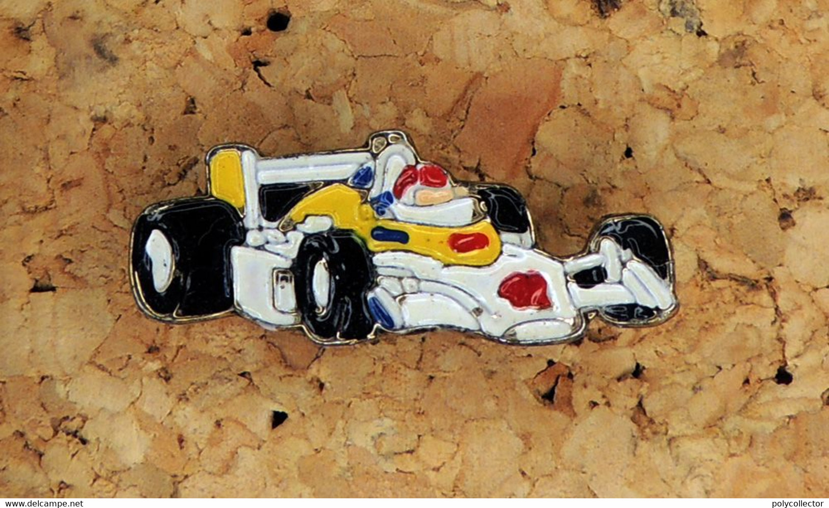 Pin's AUTOMOBILE - F1 Monoplace Blanc Et Jaune - Peint Cloisonné - Fabricant Inconnu - Autorennen - F1