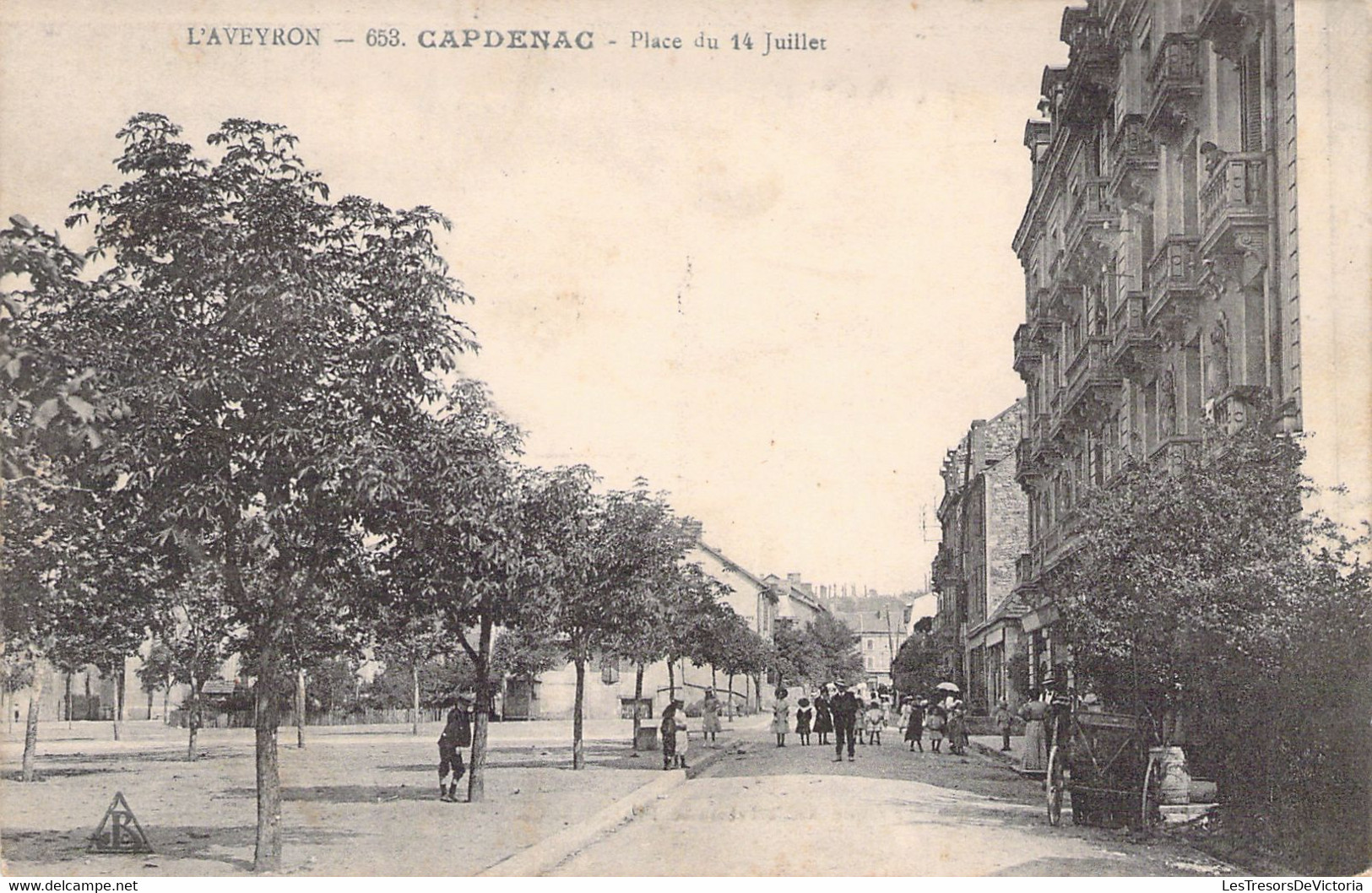 CPA France - 12 - CAPDENAC - Place Du 14 Juillet - Edition De La Librairie Baudel - St Céré - Other & Unclassified