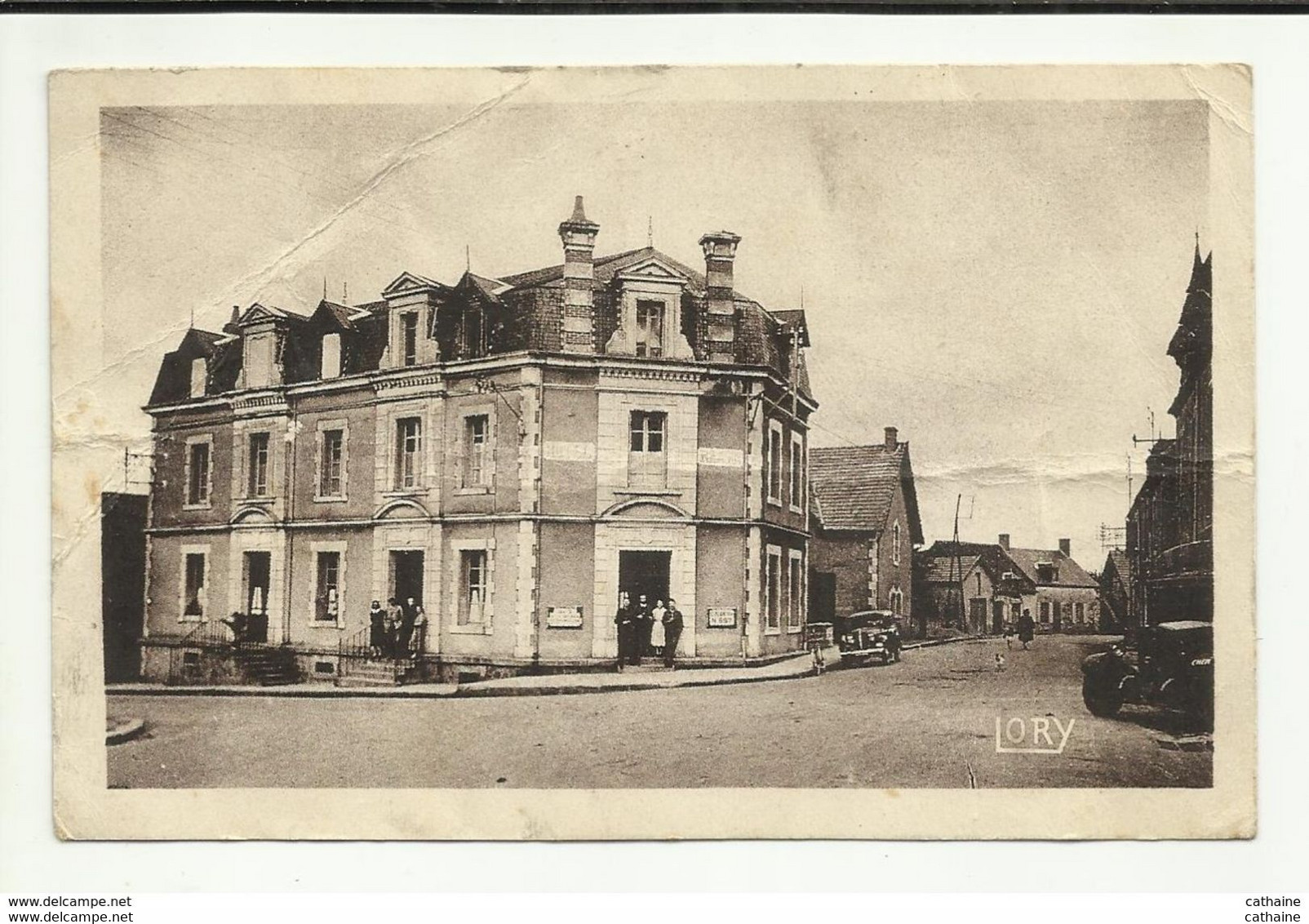 18. PREVERANGES . L HOTEL RANDIN .  . LE PERSONNEL . VOITURE  ( Carte Froisse ) - Préveranges