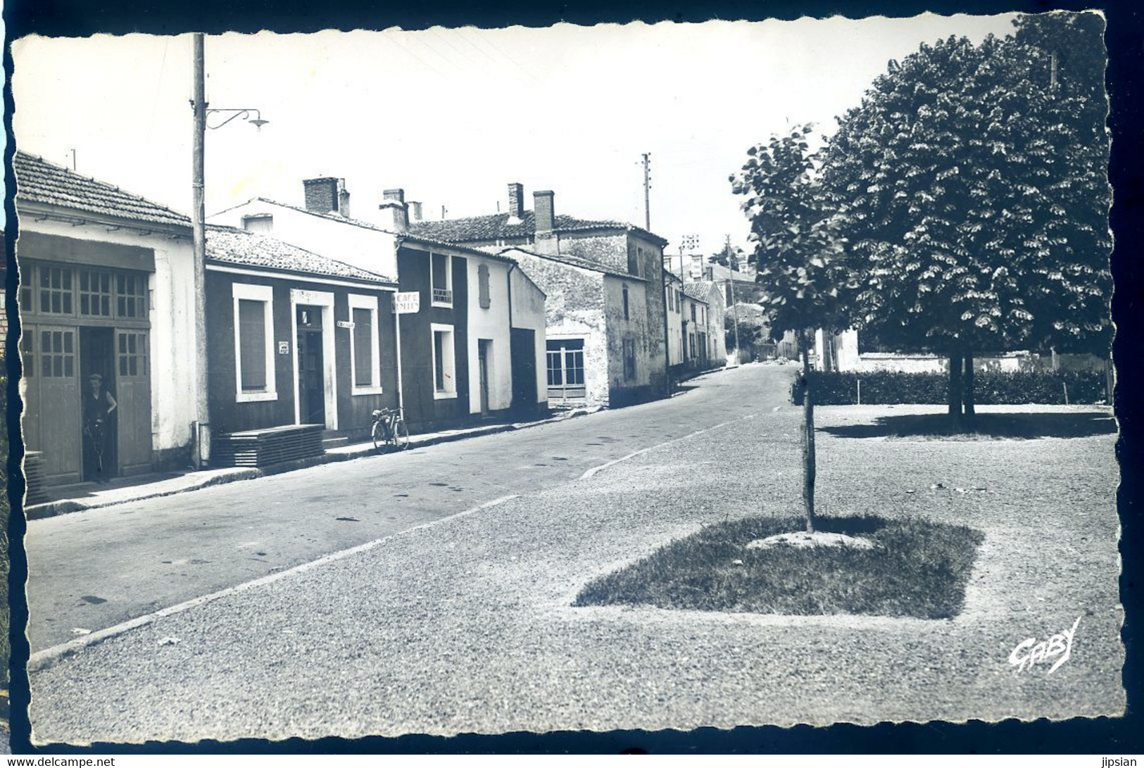 Cpsm Du 85 Chailles Les Marais -- Rue Centrale   Aout22-104 - Chaille Les Marais