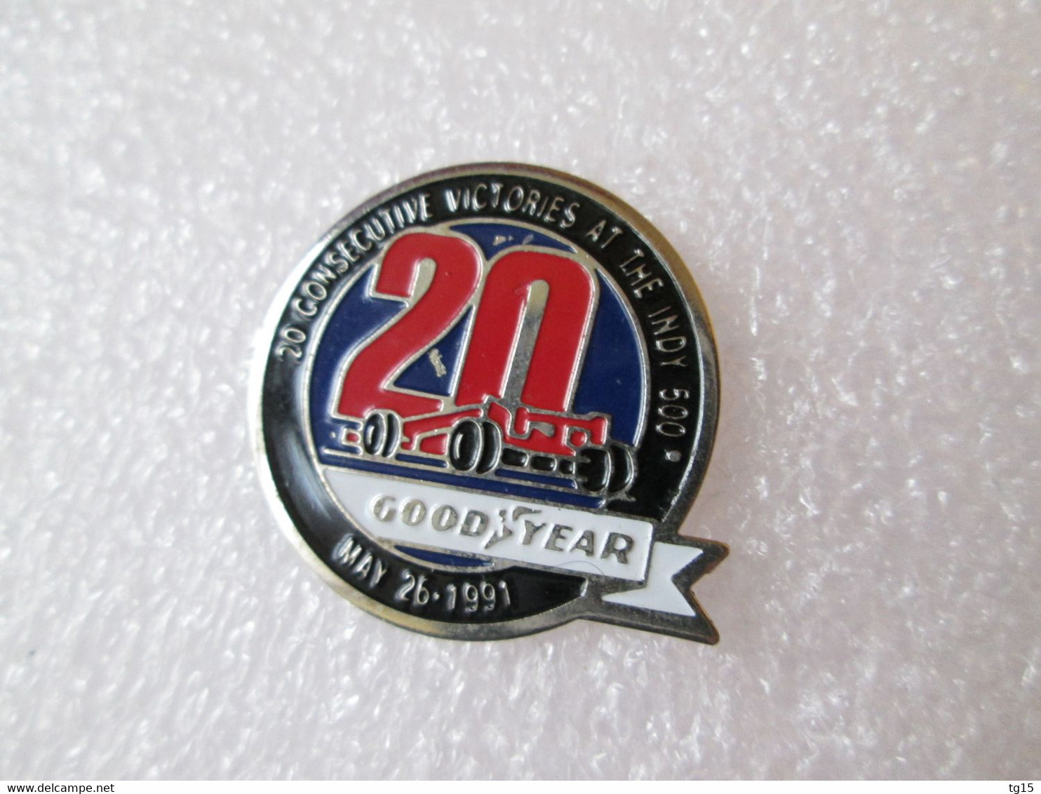 PIN'S    GOODYEAR   20 CONSECUTIVE VICTORIES AT THE INDY 500 - F1