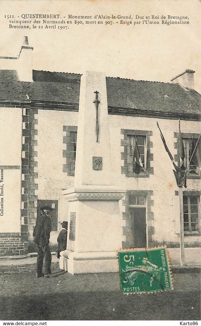 Questembert * Place Et Monument D'alain Le Grand * Villageois Coiffe - Questembert