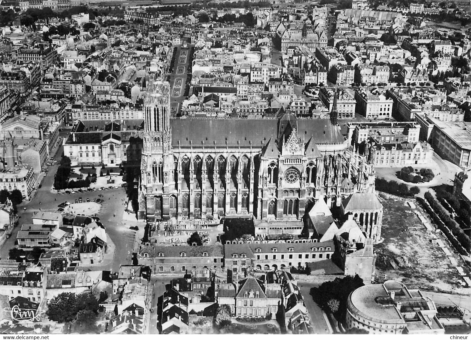 REIMS LA CATHEDRALE COTE SUD VUE AERIENNE - Reims