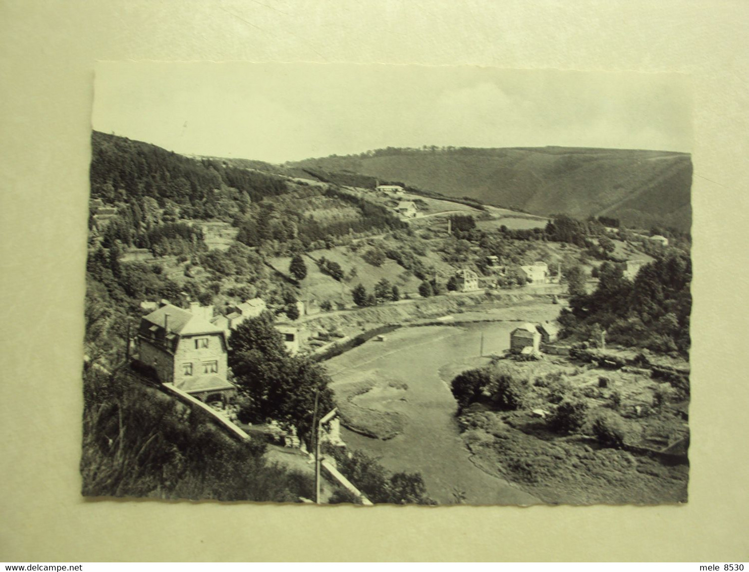 53828 - LA ROCHE EN ARDENNE - LA VALLEE DE L'OURTHE EN AMONT - ZIE 2 FOTO'S - La-Roche-en-Ardenne